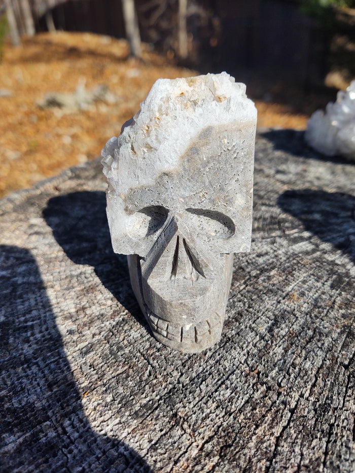 Quartz cluster skull