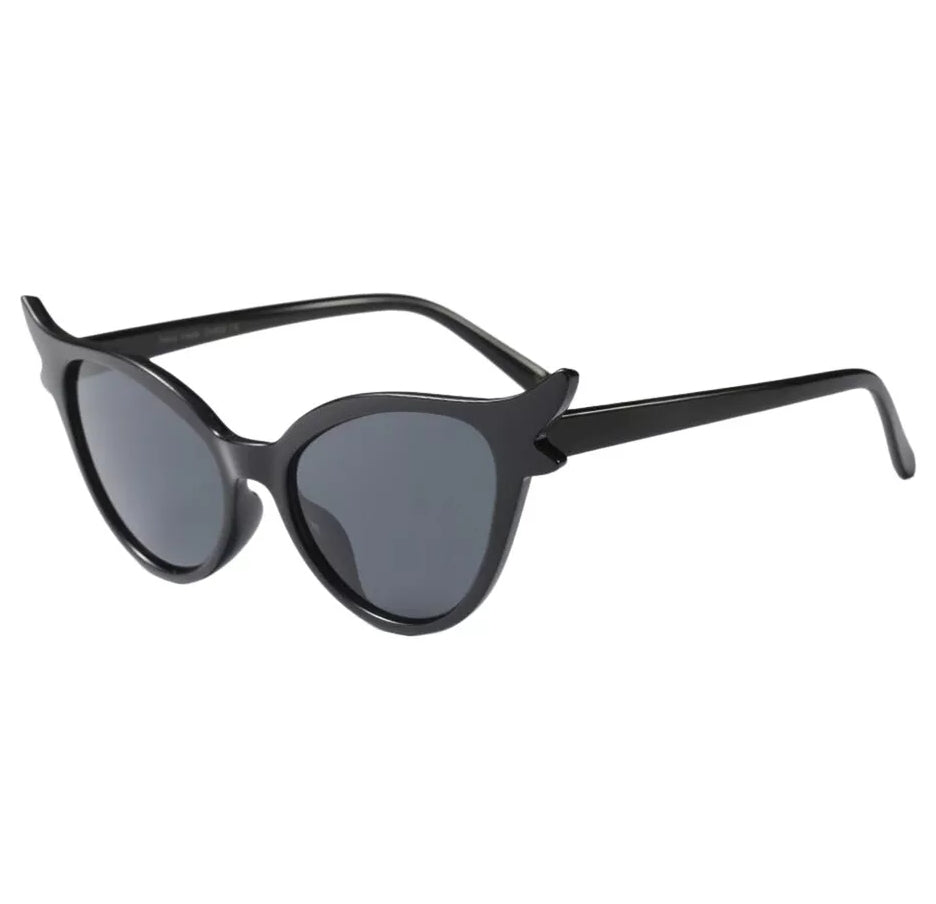 Vintage cat eye sunglasses