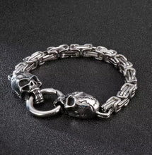 Load image into Gallery viewer, King&#39;s skull chain bracelet
