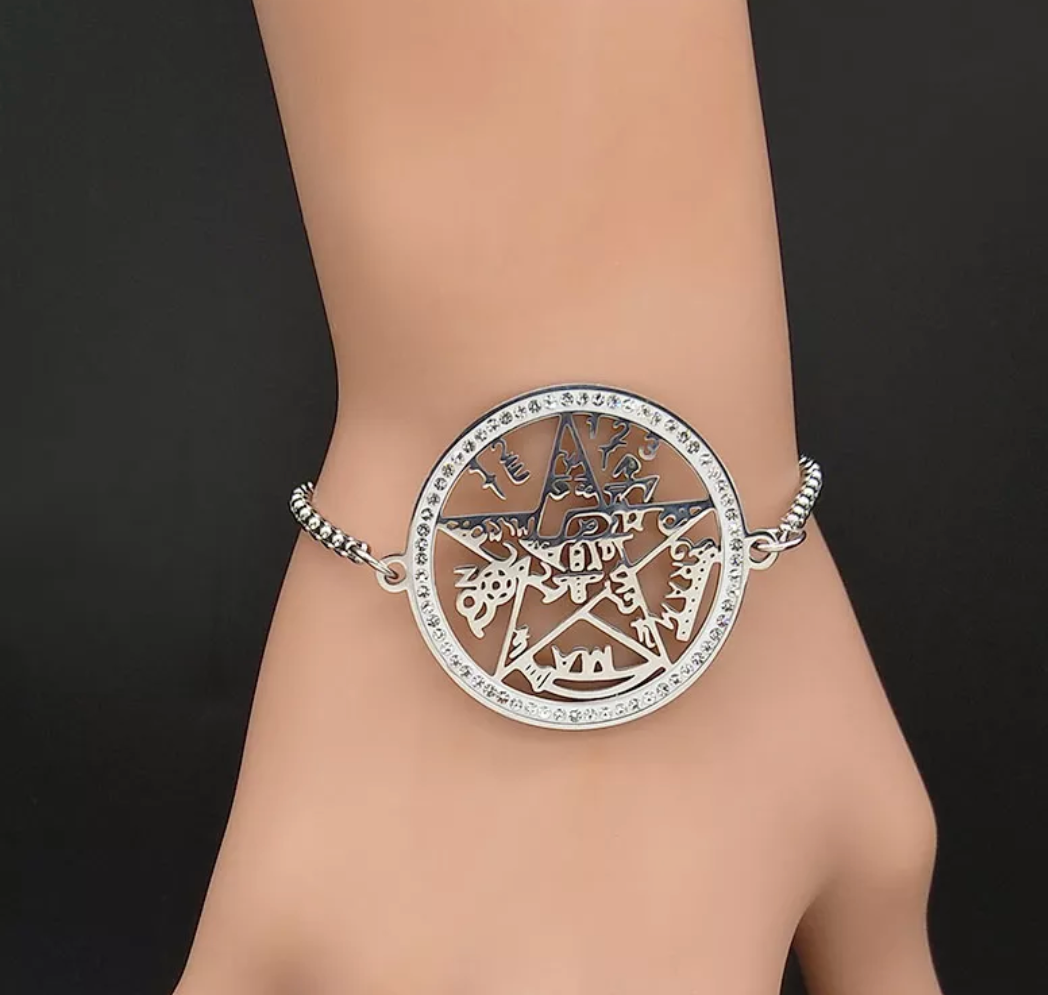 Pentagram crystal bracelet