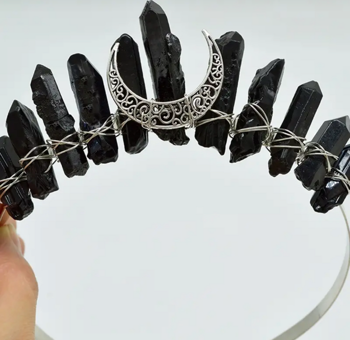 Half crescent crown