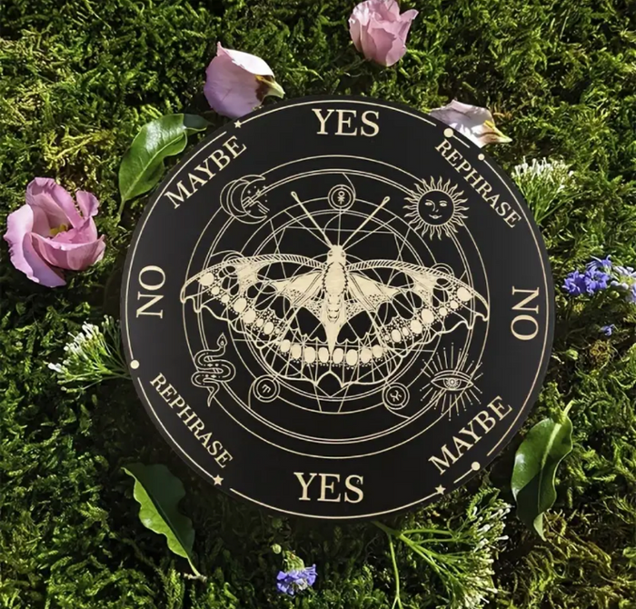 Moth pendulum boatd